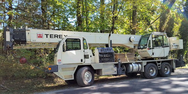 Crane_Solutions's tweet photo. A little late in the day for Terex Tuesday but this beauty is worth the wait, 2013 Terex T340-1XL! #terextuesday #cranesolutions https://t.co/O3O3snmmiP