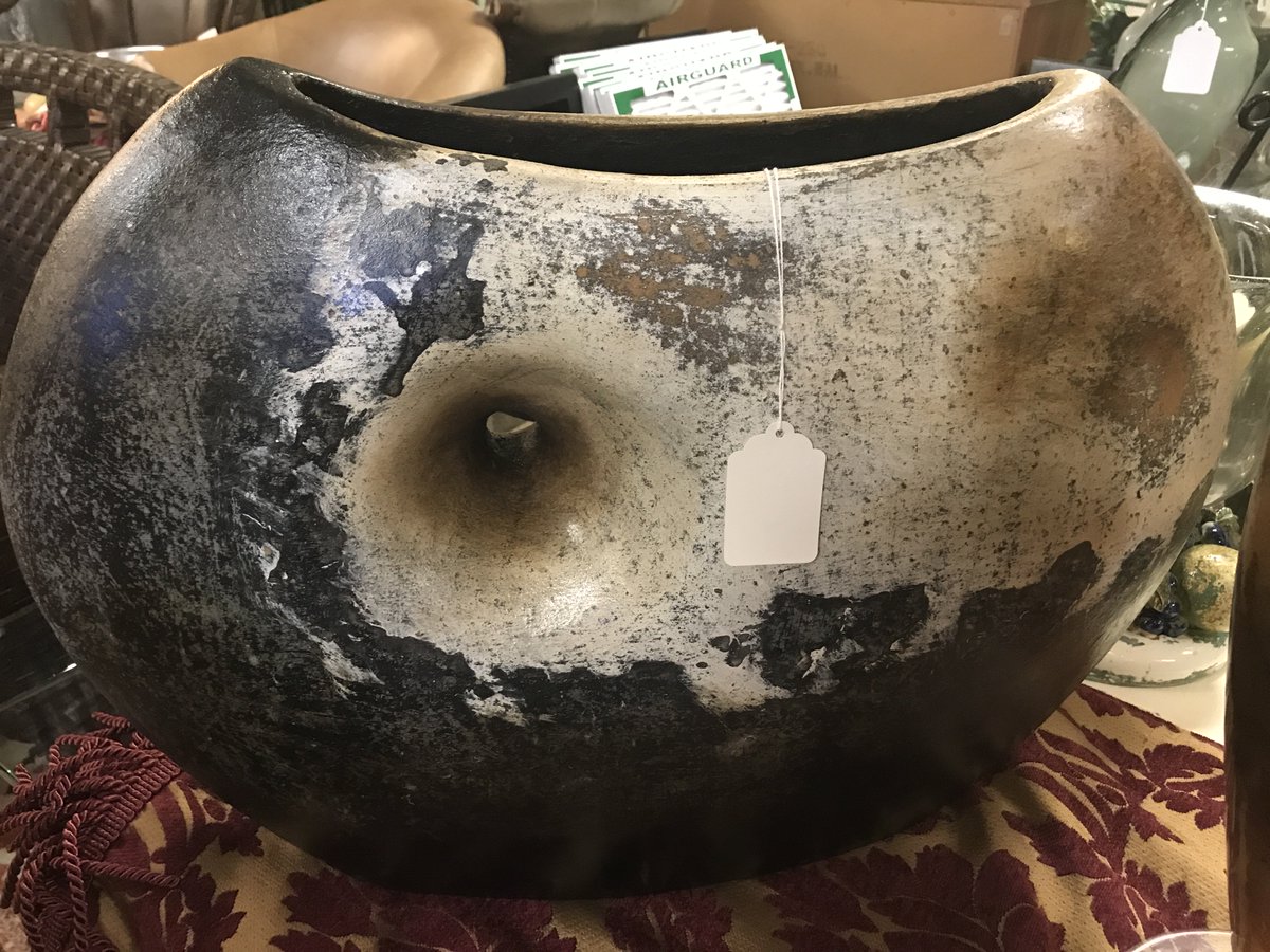 DistinctAZ's tweet image. Small Black-Bone Moon Jar with Hole
19"
$330.00