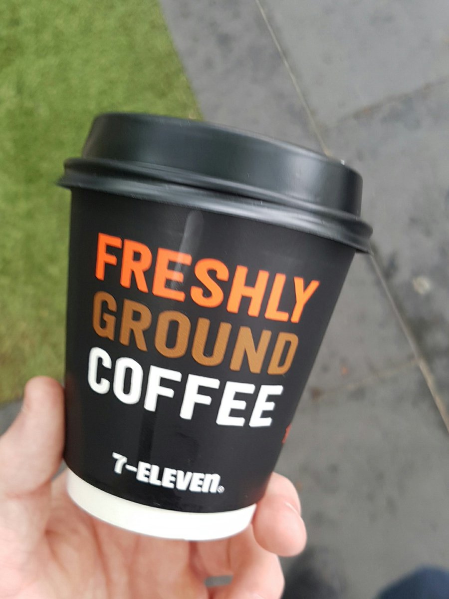 CBennettDesign's tweet photo. The standard morning pick me up #FreshBlend https://t.co/7axwziuca9