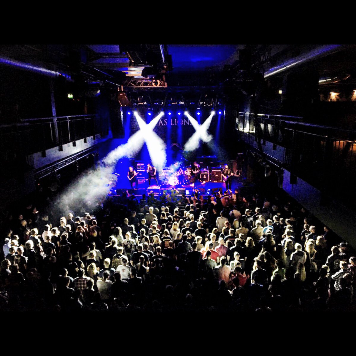 ZURICH!! Holy hell you were incredible tonight! Thank you so much! Cannot wait to work our way back here! 🙌🏼