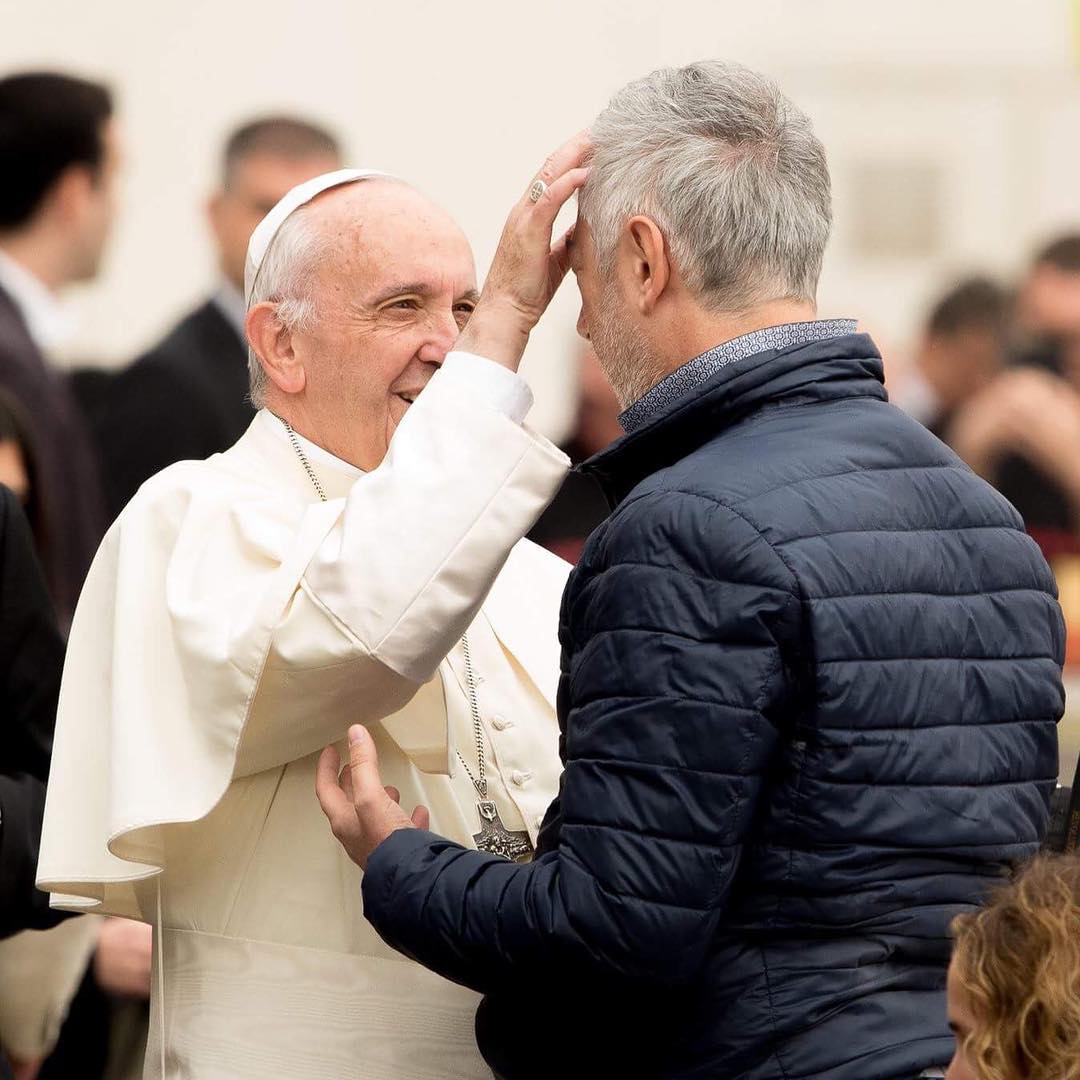 aciprensa's tweet photo. “Jesús mantendrá la llama de nuestra fe” #PapaFrancisco 
Foto: @dibanezgut / @aciprensa
https://t.co/d2Z3hF6tnL https://t.co/7OhUo0LGaN