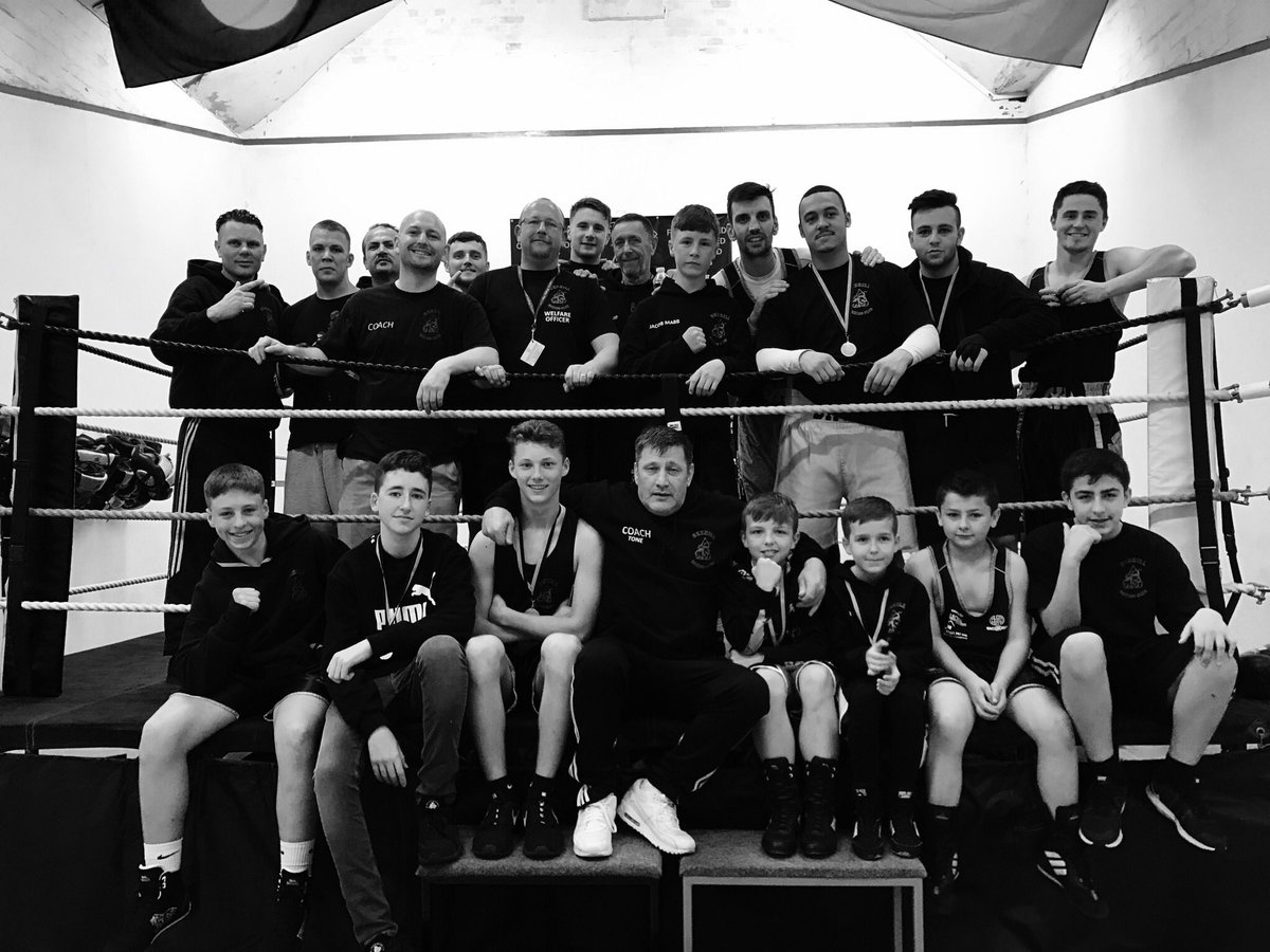 R_W_1978's tweet photo. Help support a non profit charity -  https://t.co/0lINRBiuhQ @mrdavidhaye @RealCFrampton @Carl_Froch @JoshTaylorBoxer @anthonyfjoshua https://t.co/lZyUcbhR5I