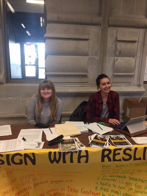 gateway_hall's tweet photo. Want to live in Gateway next year? Heck yea! Come to the Gateway Lobby to sign your Housing Contract for 2018-2019 right now! https://t.co/PgLjPhfsz2