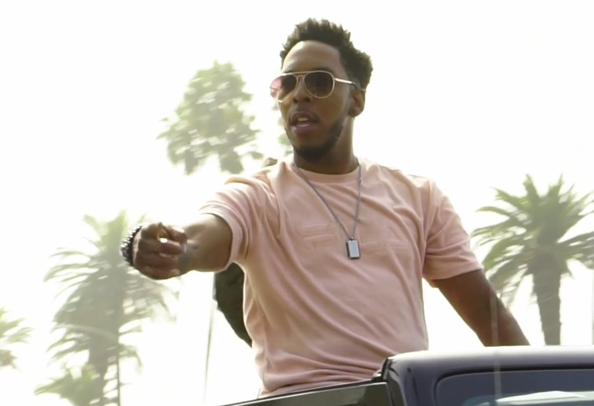 BuzzAndBeeps's tweet photo. The Gospel Guru --  New Music Video: Deitrick Haddon – ‘Glory’ https://t.co/XNwsDfxGqp https://t.co/pXKd0HkLJr