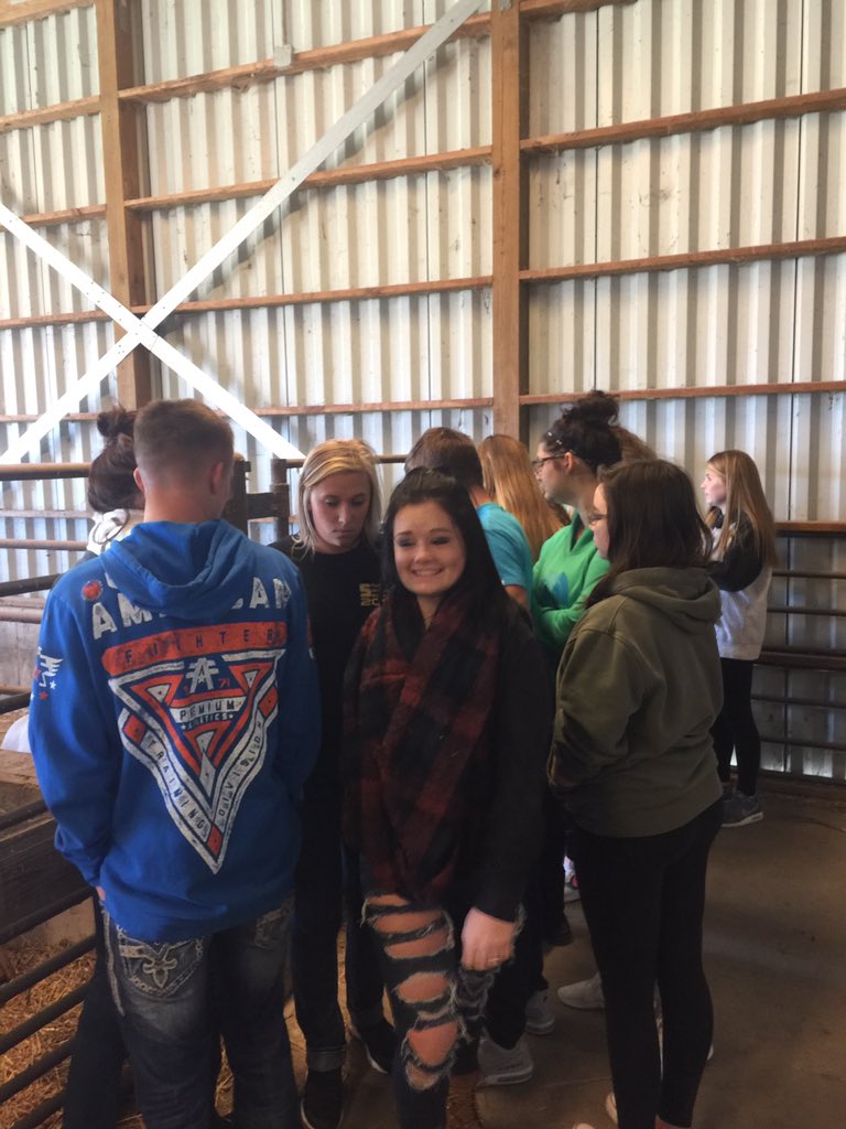 SavageCounselor's tweet photo. Thanks for the campus tour today NCMC! #applyweekshs https://t.co/HB0PbasJDJ