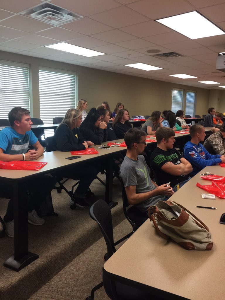 SavageCounselor's tweet photo. Thanks for the campus tour today NCMC! #applyweekshs https://t.co/HB0PbasJDJ