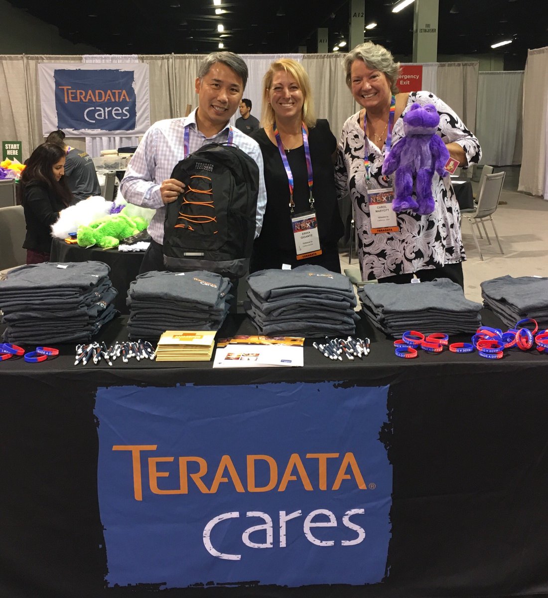 thn_nc's tweet photo. #TDPARTNERS17 giving back stuffing back packs and bears for @TeradataCares in Anaheim https://t.co/9nbWKfyCva