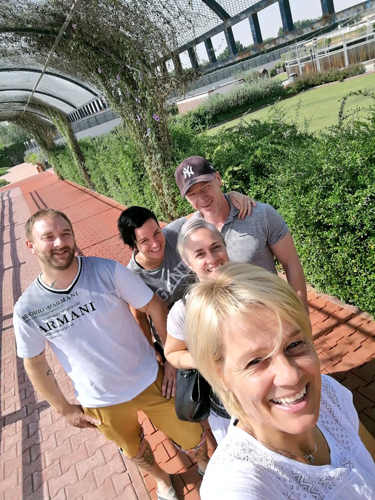 Anitasande00's tweet photo. 6 houre fly and again back to 🇸🇪 from 🇦🇪
Thank you Kalle for the nice message👌🤣🎶
#greattime #toshort #missyou #friendship #silentagain https://t.co/8avhgBMKuu