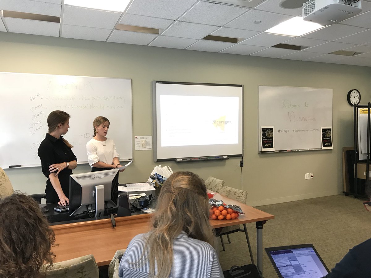 Our facilitators introducing today’s workshop: #safemotherhood and #neon8al health in Nicaragua! #GH887