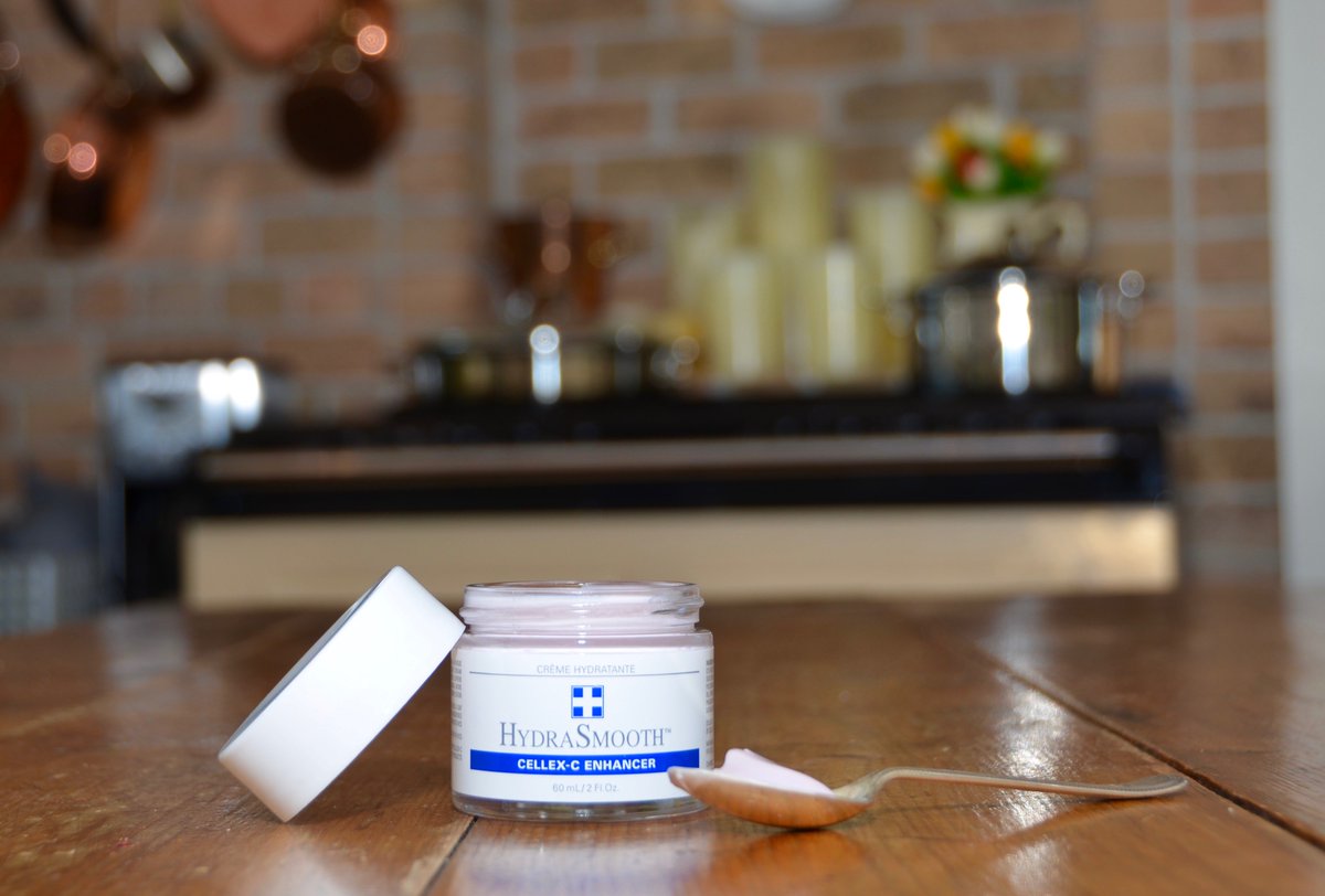CellexCInt's tweet photo. Nourish your skin!
#cellexc #skincare #probiotic #hydrasmooth #hydration #moisturizer #canadianbeauty #beautyblogger https://t.co/0kzCYNiG4j
