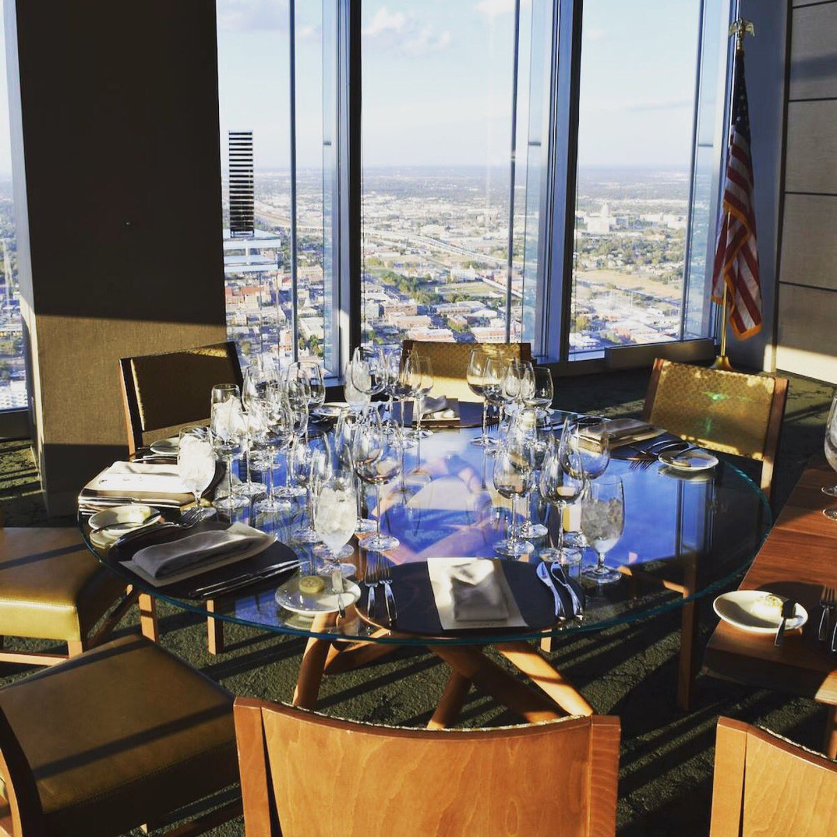 SEWPOK's tweet photo. Talk about dinner w/a view! Thinking about hosting a holiday dinner w/friends? Rehearsal dinner or banquet? @v2okc is the place! #sewppros https://t.co/R9zwt7gkj4