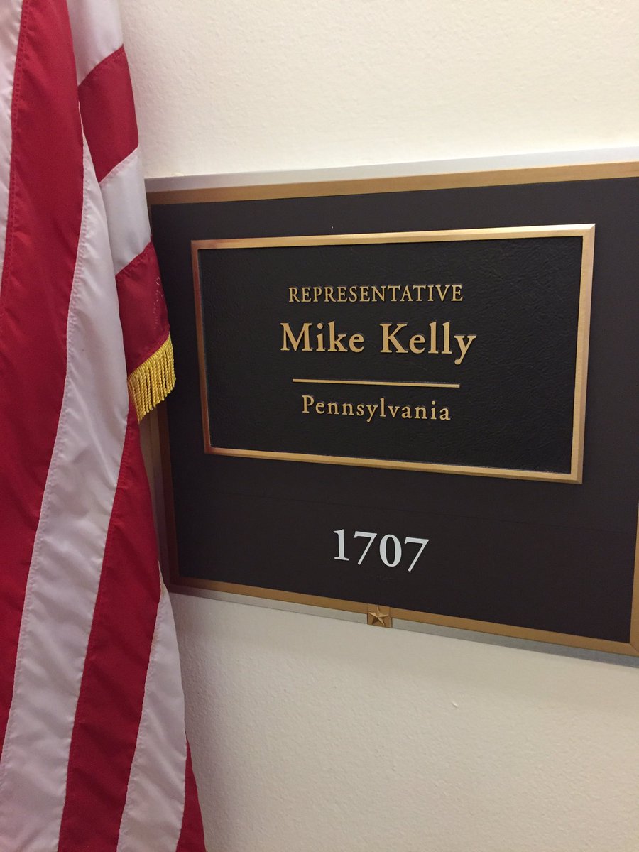 safdelivers's tweet photo. Thank you @MikeKellyPA for helping seasonal #SmallBusiness for your support of the #STARSACT https://t.co/eKyC8ctuFk