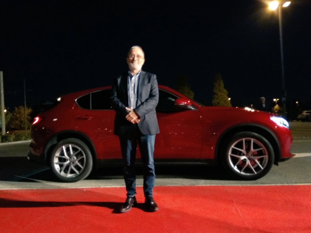 SalmoralMedia's tweet photo. Llega Xavier Sardá a la ceremonia de los #PremiosIris @PremiosIris https://t.co/nDliQipgWE