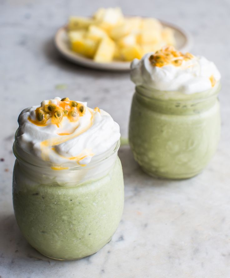 FinestMatcha's tweet photo. Matcha Milkshake with Passion Fruit Whipped Cream is a healthy take on the ice-cream milkshake. 💚📷 @8thandlake. https://t.co/igFqgRuLJT https://t.co/Qv7GHBH7jI