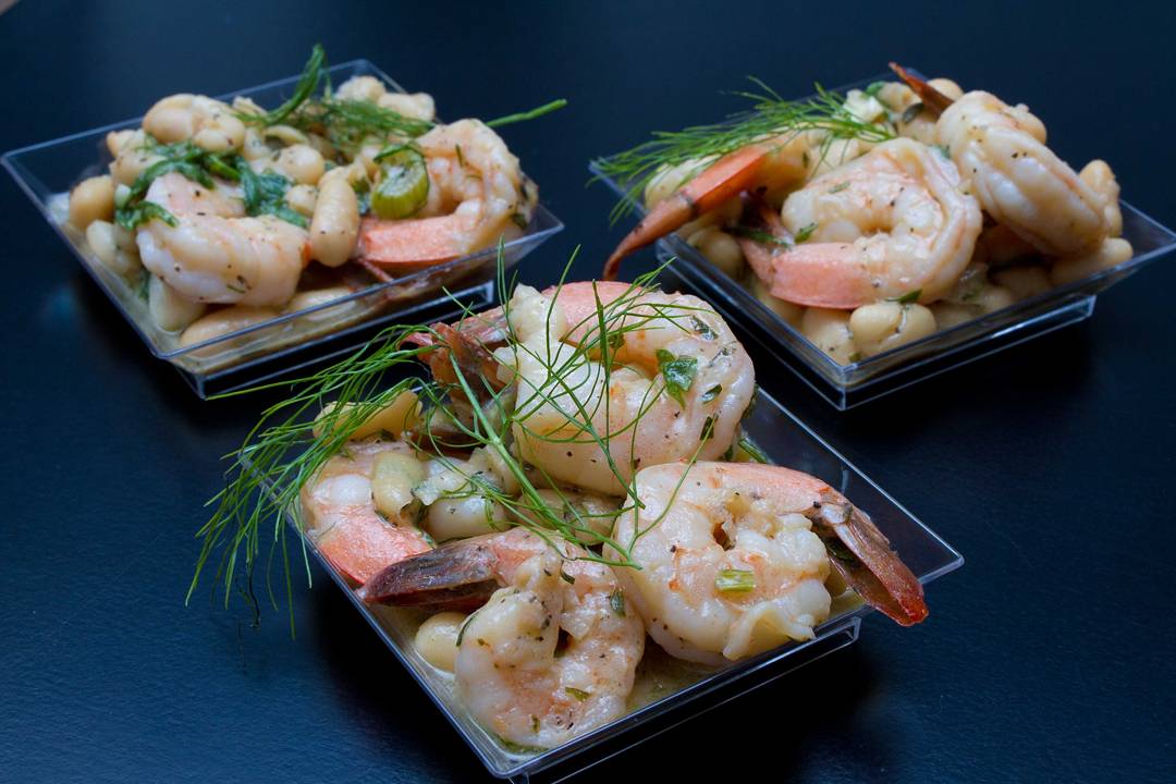 DesignsbyMMD's tweet photo. Had the opportunity to hang out with the @ins8iable_catering again as we enjoy making food look sexy..... #cltfood #cltlocal #charlottefood https://t.co/3rKlKuLeHD