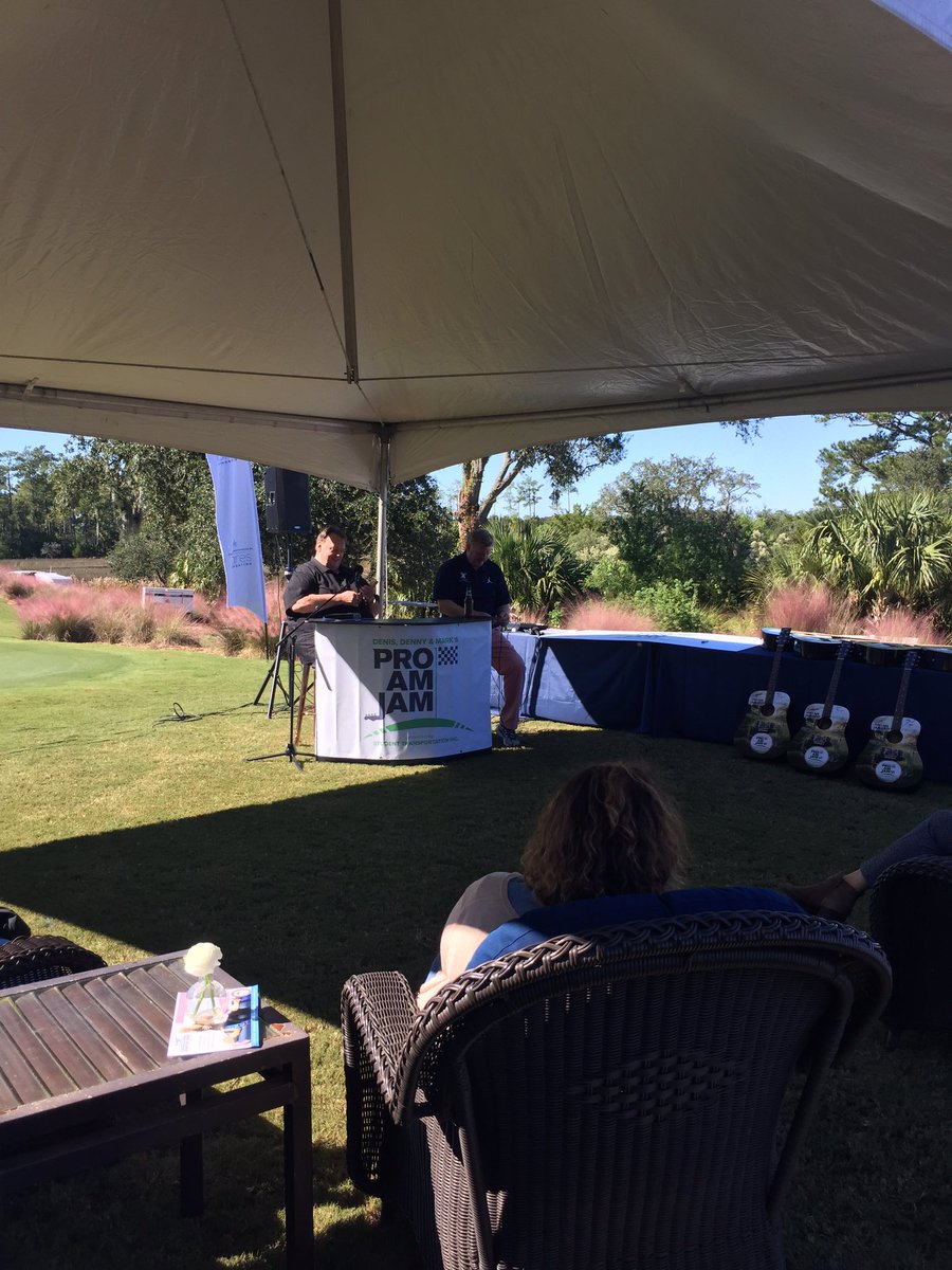 hallschophouse's tweet photo. It's a great day at the @ProAmJam! Love being apart of this charity event every year! #proamjam #hallschophouse https://t.co/YttDCmiWPL
