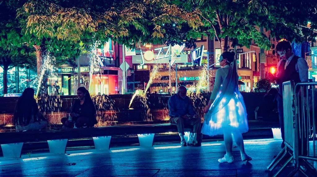 HansStephanie's tweet photo. Colombus circle #mahattan #colombuscircle #newyork #nightlightsColombus circle #mahattan #colombuscircle #newyork #nightlights https://t.co/NY1DI5skDU