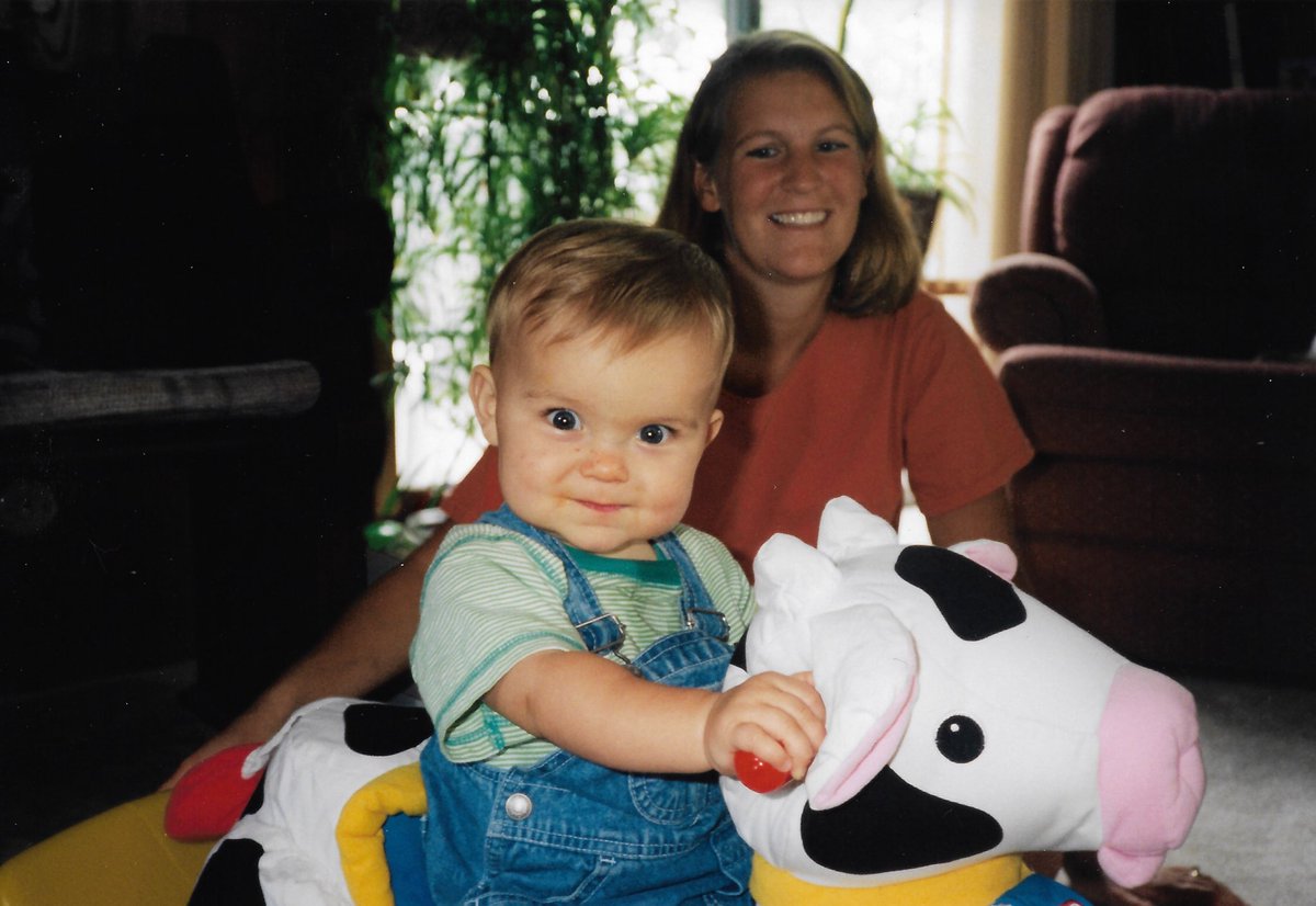 kmkele's tweet photo. Happy 21st Birthday @kelomen4 - so proud to be your mama! https://t.co/3fh8n8ZanT