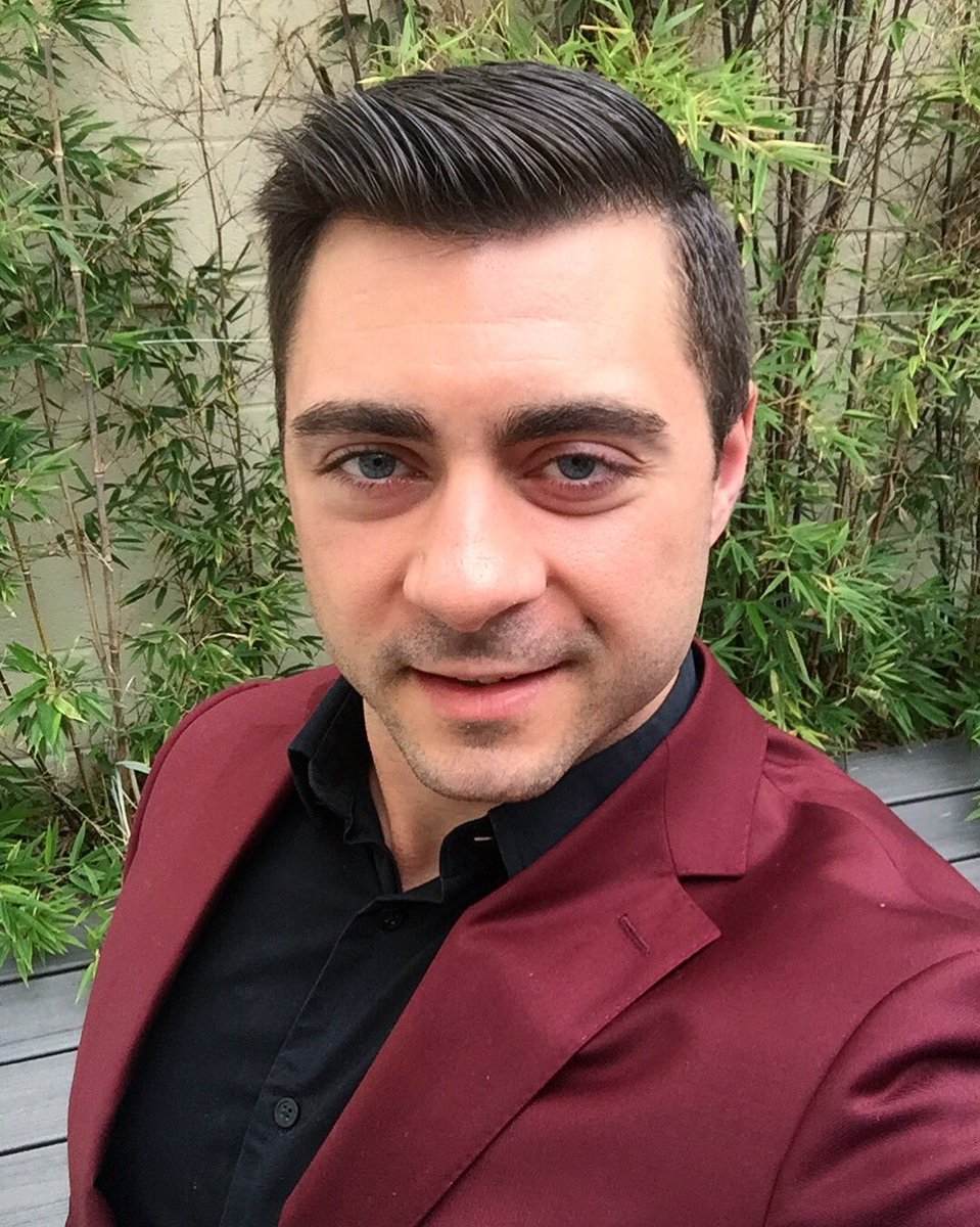 derekboltxxx's tweet photo. Brand new suit from @EnzoCustom in DC. Completely custom made to my body, so it fits like a glove and is so comfortable. https://t.co/JGlxj7Unyh