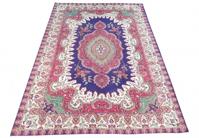 ByJasper52's tweet photo. How To Care For, Store, and Display Oriental Rugs Like a Pro
https://t.co/Q2eHz5Pxc4 https://t.co/bUNmrjbWfa