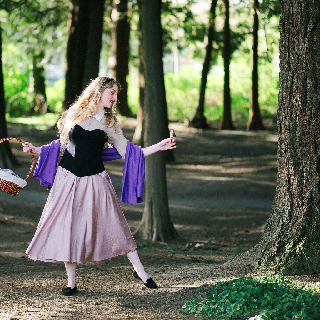 everafcharacter's tweet photo. Head over to our Facebook Page to share a pic of yourself twirling! #TwirlTuesday!

Photo by @sarahsovereign https://t.co/6BLxfCwF7u