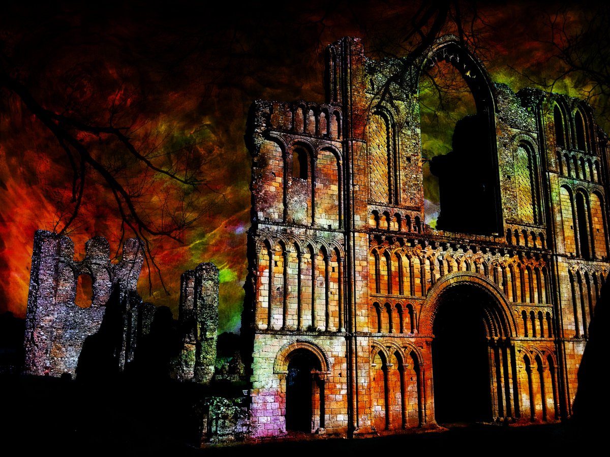 mijkra1's tweet photo. #CastleAcre Priory by #Mijkra #gothic #art #artwork #halloween @EnglishHeritage #Norfolk @visitnorfolk @norfolklife https://t.co/WXLa4FUFQ8 https://t.co/6aQOjY0Ijl
