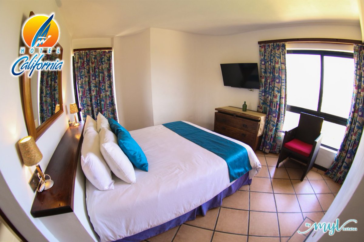 HCaliforniaVe's tweet photo. Todas nuestras habitaciones cuentan con un amplio balcón con vista a #PlayaElYaque. Reservaciones: 0295-2698898/2698895/2698896 https://t.co/aG1aGYz5RI