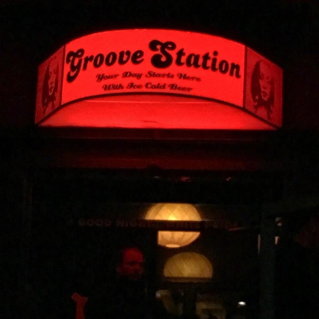 Schniefli's tweet photo. #zinslosefotos #trettiintown #kitchkriegbanner #groovestationdresden https://t.co/LOHXQf1cZs