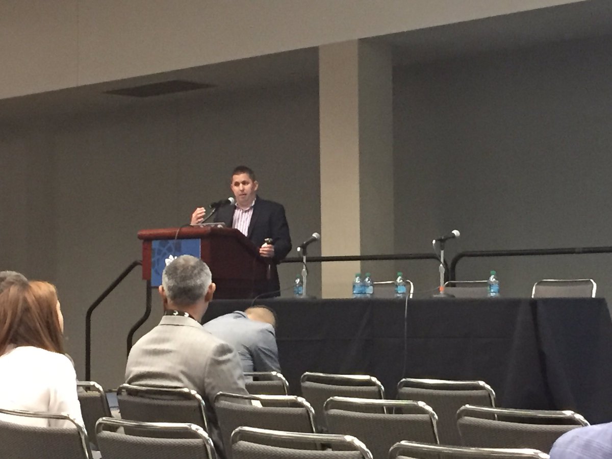 TomK_PPS's tweet photo. Dell's Erik Day speaking about leveraging the cloud for maximizing profits for small business owners #PPSDOESNMSDC #nmsdc https://t.co/b80B9gZMJd