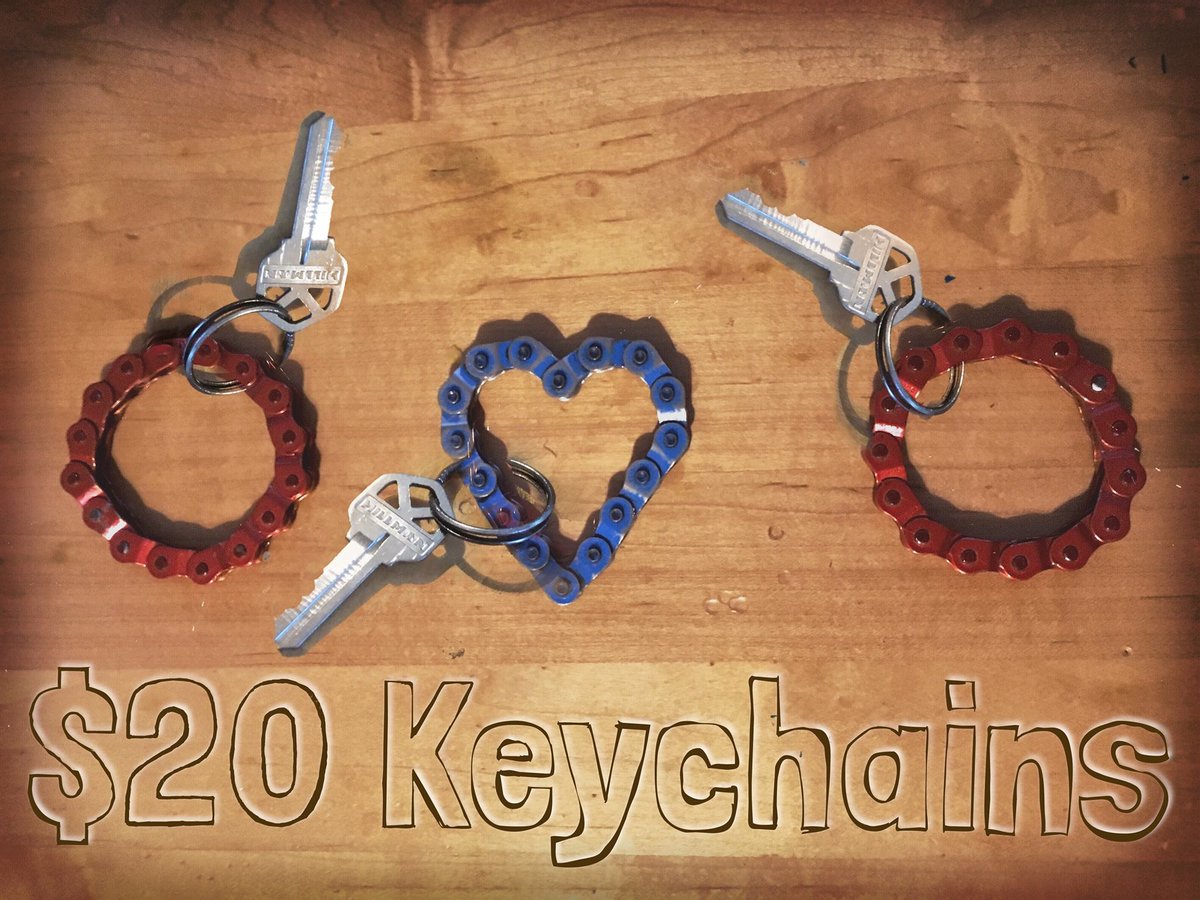 BuffaloTuffChnz's tweet photo. Addiction effects us all in some way. But we are not alone! These chains are a reminder that we must stay linked to overcome this epidemic.🔗 https://t.co/fHE0IazP9S
