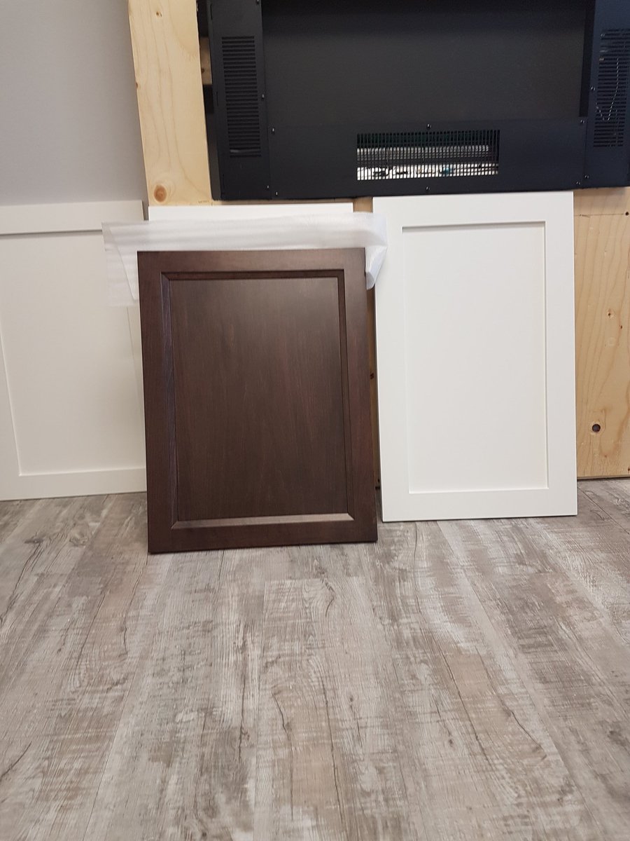 studio286design's tweet photo. Studio progressing beautifully #delgadagroup #paintedmdf #stainedmaple #studio286design https://t.co/HZ9I8Xb0X1