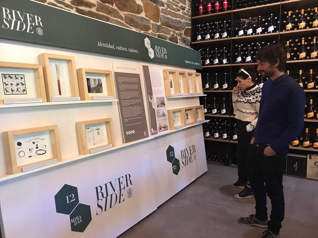 monicamura's tweet photo. #Expectante Encantada de formar parte de los 12 seleccionados becados por @mundohr para asistir al taller de @Cabosanroque en #ribeirasacra #12miradasriverside
Comisario #carlosquintans #tallercultural #culturaviva #tallermusica #proyectomultidisciplinar #proyectocultural https://t.co/l1fIIRuXp5