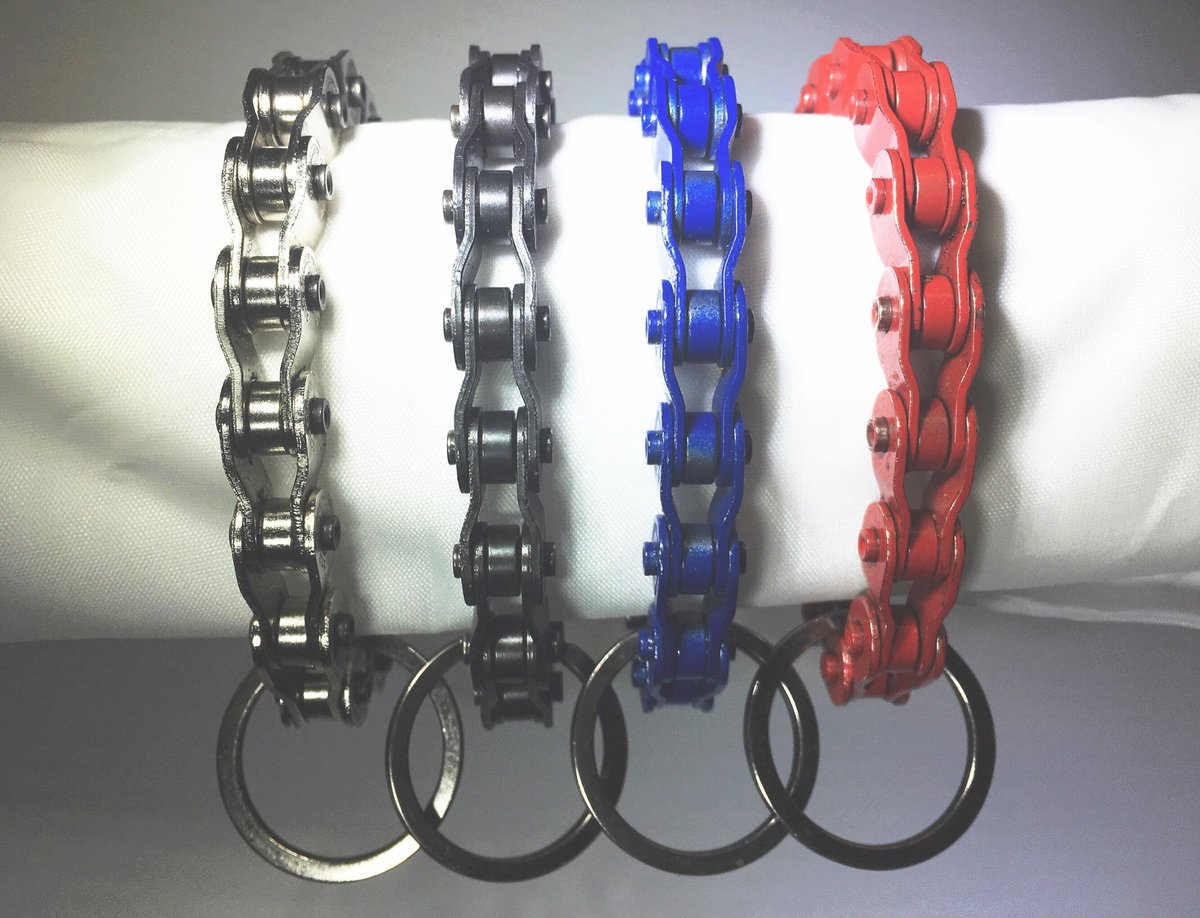 BuffaloTuffChnz's tweet photo. You can donate a chain to a @KED_Foundation graduate to remind them that we are all CONNECTED and they hold the KEY to their success! 🔗💪🏼 https://t.co/b3VRHuJHPi