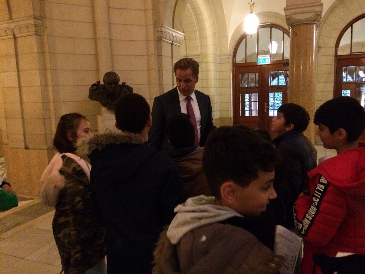 werkenaepaard's tweet photo. Kinderen WaeP Na School ontmoeten toekomstig minister @hugodejonge, @gemeenteraad010. https://t.co/VbKXRsAGSd