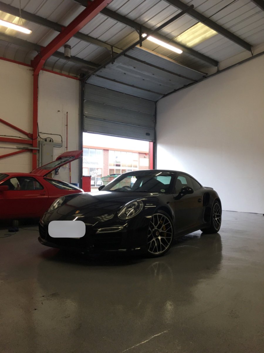 PerformanceDw's tweet photo. Amongst other lovely cars today we have this stunning 991 Turbo S in for a full service and coil pack change #porschewellingborough https://t.co/mPDQehduPE
