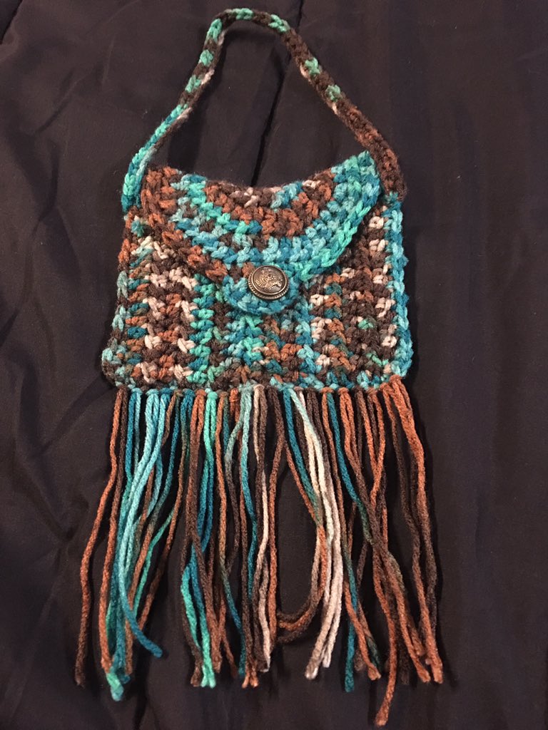 Sewality's tweet photo. @realDonaldTrump So much negativity! Here's a purse to look at! https://t.co/Lha8JQ0FqY