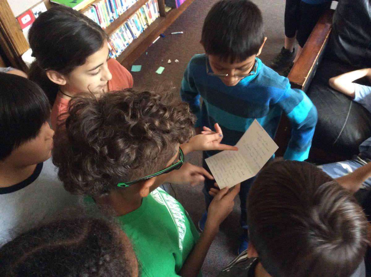 MattEszes's tweet image. Mail from @victoriajcoe!!! Wowee!! We feel famous!😁 #Thankful @GPTrombly #GRAFENWAY #GRA17 #watchoutforevilsquirrels #wehaveherautograph