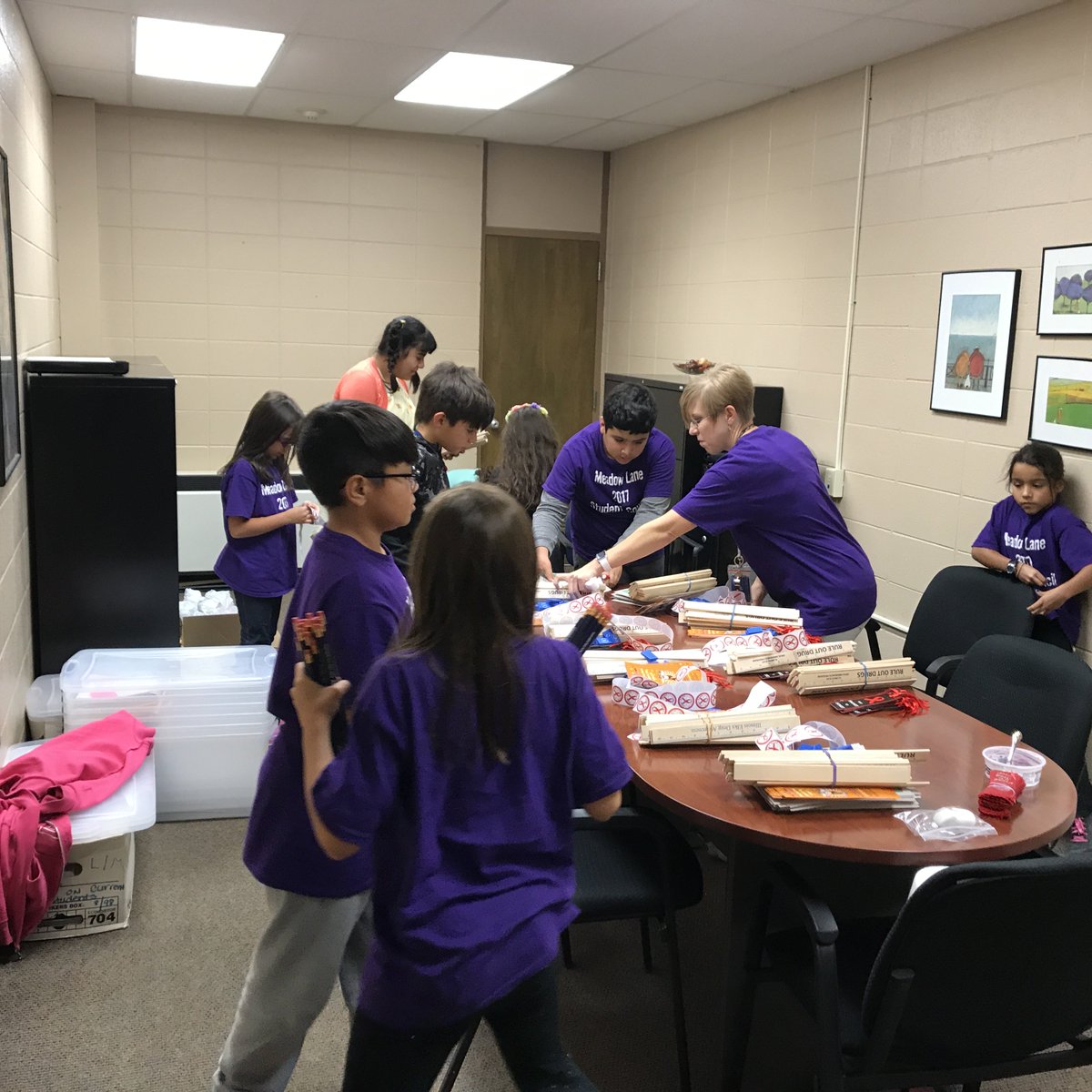 cmbennick's tweet photo. Student Council hard at work ... preparing for our first assembly @ML_School https://t.co/Bvf7IchrkJ