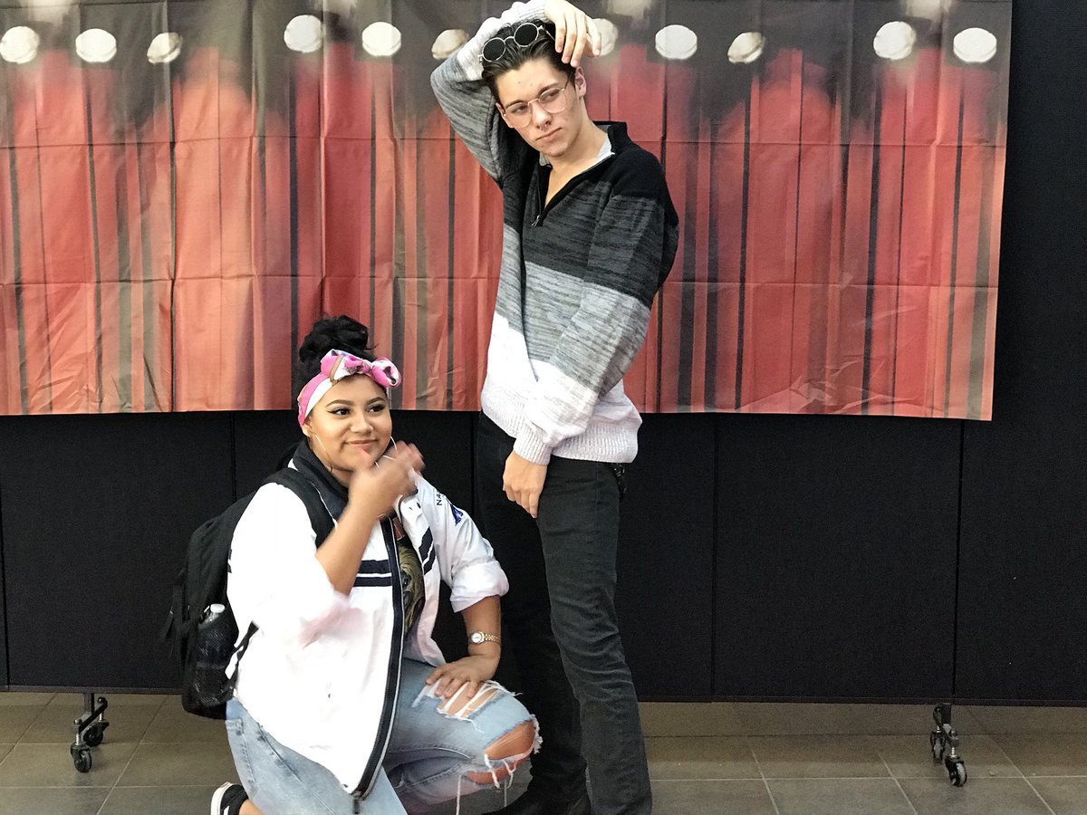 stuco_kforest's tweet photo. @KleinForest HoCo Day 2- Be the Next Model:Fashion Day #kleinspirit #bethenexttopmodel https://t.co/MkRDvej7Z7
