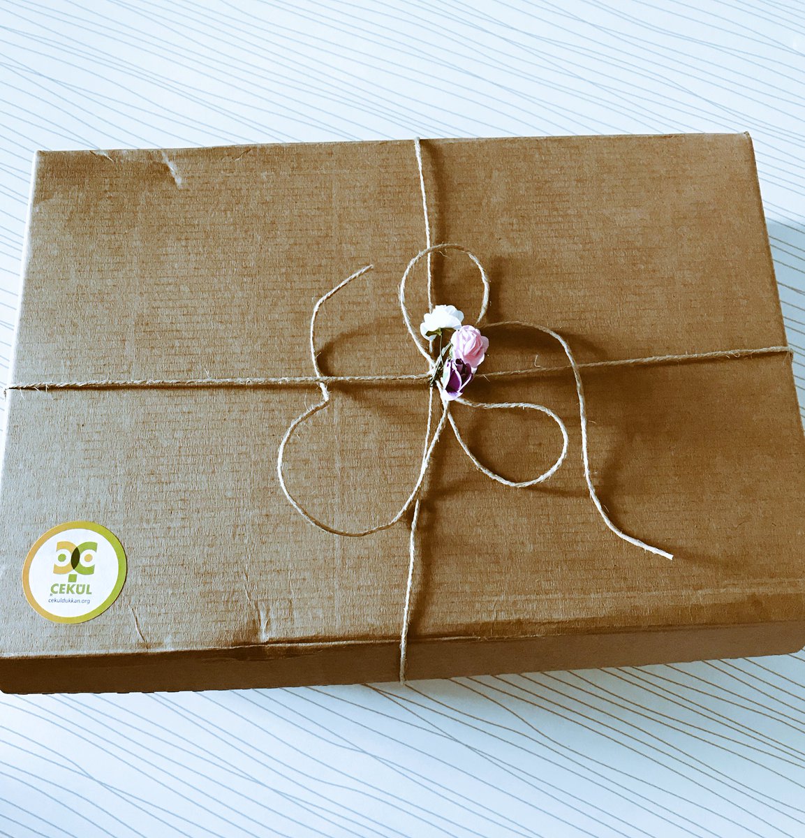 nurvenur86's tweet photo. Nikah şekeri yerine #7agac tam bizlikti😉 @cekulvakfi nın gönderdiği kartlar beklediğimizden önce ve çok şık bi paketle ulaştı😄
tavsiyedir👍 https://t.co/ZBYeG8RuJt