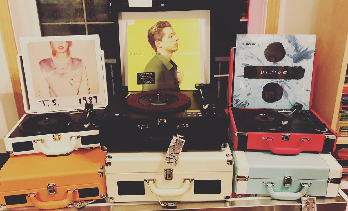 Sylvanhouseofm1's tweet photo. What are you listening to? #shopvinyl #sylvanhouseofmusic #musicstore #turntables https://t.co/LFcrbdBLio