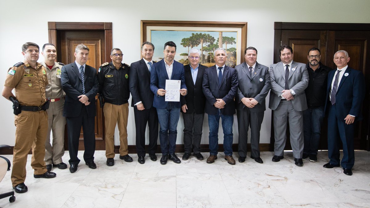 pcientificapr's tweet photo. IML de Ponta Grossa receberá doação de viatura para incrementar frota de trabalho - https://t.co/W8cErbmuwV https://t.co/jcXmor0Jln