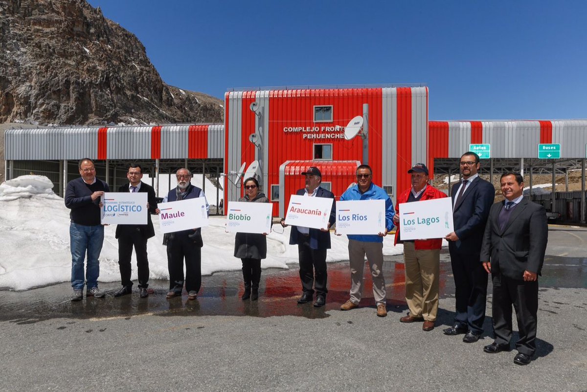 Corfo's tweet photo. En complejo paso fronterizo #PasoPehuenche se lanzó Programa Estratégico Mesoregional Logístico Centro Sur  @Transforma_CL https://t.co/iacghLoY1t