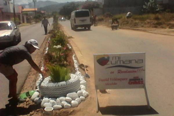iamsaoficial's tweet photo. @MiCumana500 Realizó jornada de Limpieza y Embellecimiento calle Principal de ciudad jardín.
@davidvpsuv @iamsaoficial https://t.co/2SoTdhiyef