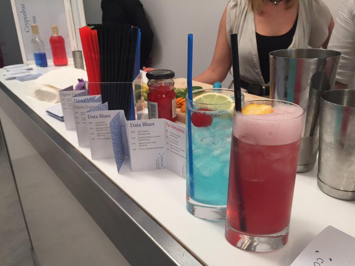 compilerzone's tweet photo. Cryptobar 2.0 at #TheGlassRoom @Info_Activism ๐พ๐ธ #datadetox #compilerzone https://t.co/VNSped71CY