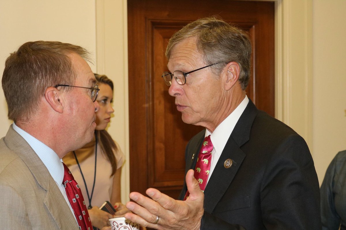 westerncaucus's tweet photo. Great turnout today at our member meeting with @MickMulvaneyOMB. Mulvaney & @realDonaldTrump have blocked more than 800 job-killing regs! https://t.co/VWvu4dTN6D