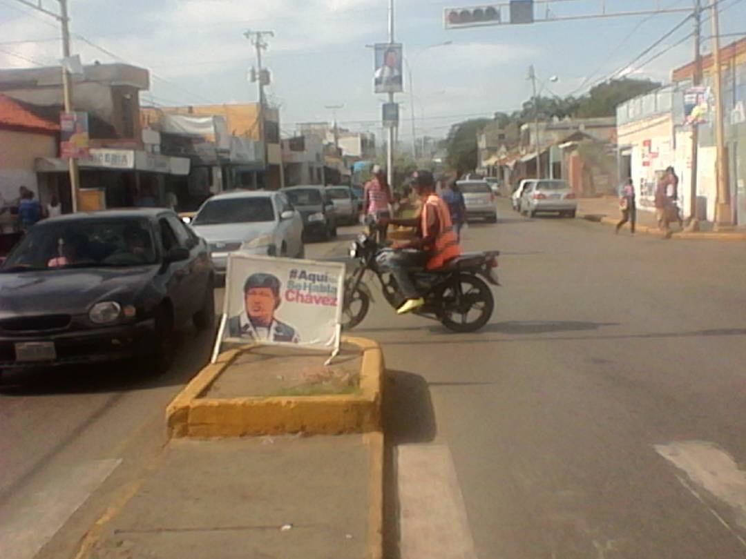 iamsaoficial's tweet photo. @MiCumana500 Cumpliendo con el Saneamiento de la Av. Arismendi.
@davidvpsuv @iamsaoficial https://t.co/Y0FUjcWyBJ