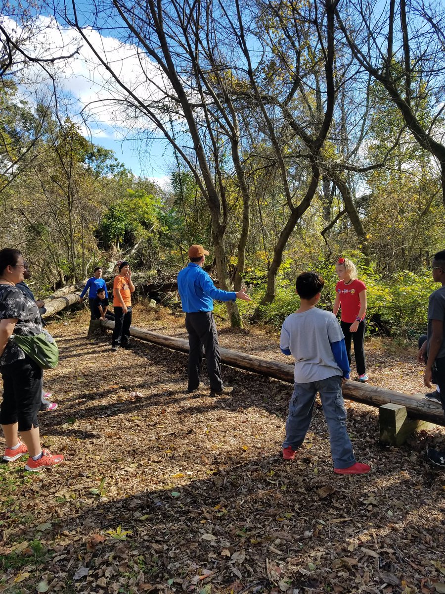 KMS_PRIN5's tweet photo. Teaching and learning is never limited to the classroom. #outdoored2017 #DR2EAM BIG @KMSPTSA https://t.co/59jJgj8K86