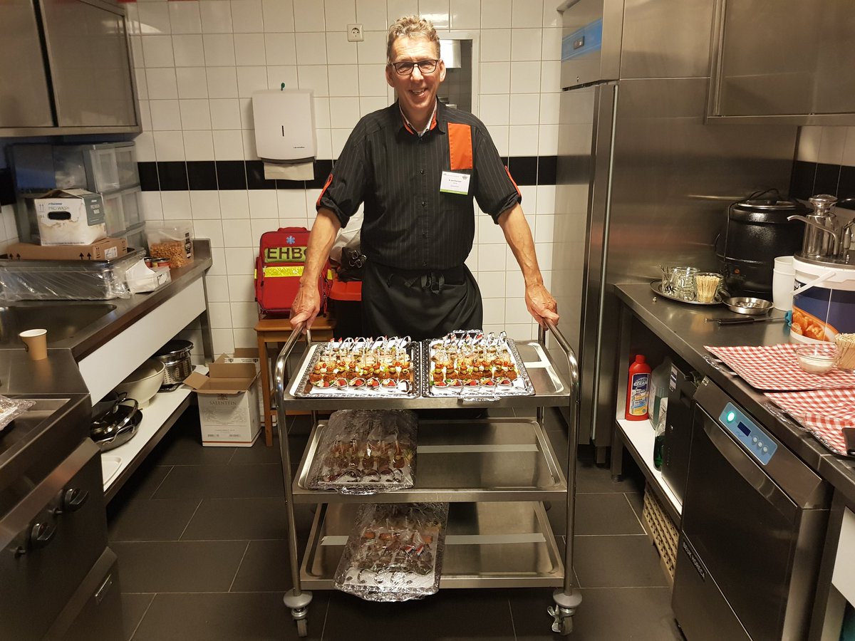 diermen_ruud's tweet photo. Vandaag een bijzondere dag met een bijzondere klus #echtleuk https://t.co/ZGgSIIiqCm