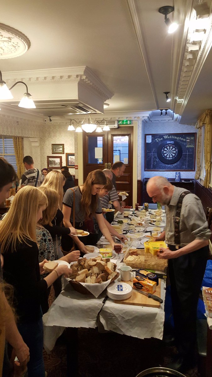 ATTENTION CHEESE LOVERS. THIS IS YOUR 23HR WARNING.

The cheese bell will ring for the last time in 2017 at 19.30  tomorrow.